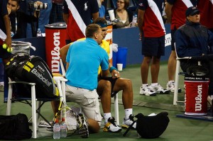 Rafa Nadal fait appel au soigneur par Mirsasha