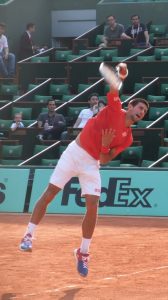 Novak Djokovic au service