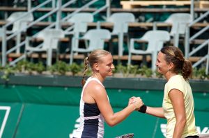 poignée de main tennis