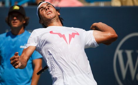 Comment jouer avec un tennis elbow et eviter deux erreurs qui risquent de retarder votre guérison