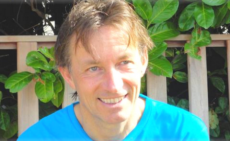 Rencontre avec Olivier Letort entraineur de tennis et créateur du concept d&rsquo;apprentissage Tennis Cooleurs