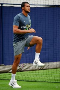 Jo sait aussi travailler sans raquette ©carine06