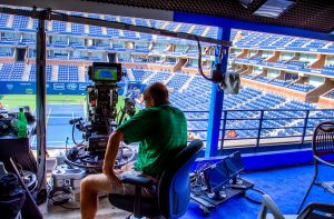 Pas besoin d'un dispositif de pro pour se faire filmer au tennis © Bee Collins