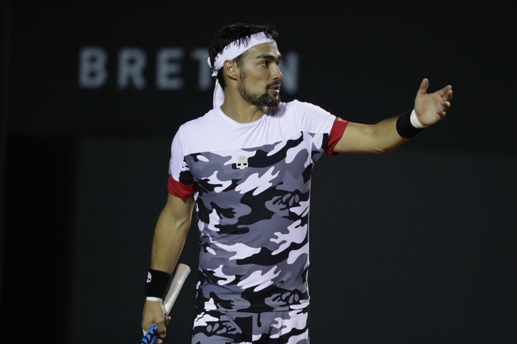 Peut-on bavarder avec son adversaire pendant un match de tennis ?