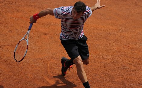 Dis-moi comment tu joues au tennis, je te dirais qui tu es (et inversement)