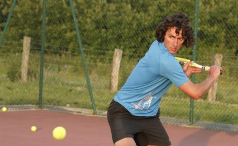 Alexandre Duchemin, fondateur de tennis attitude et créateur de la première formation en ligne sur la technique du jeu de jambes