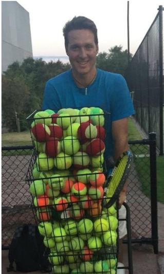 Mathieu Coulon entraineur de tennis