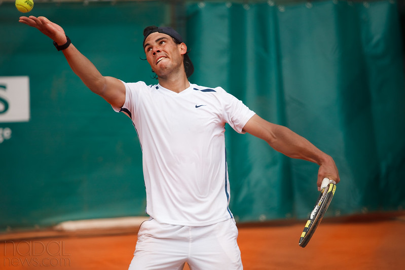 lancer de balle au service