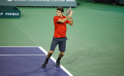 Frappez vos revers coupés comme Federer