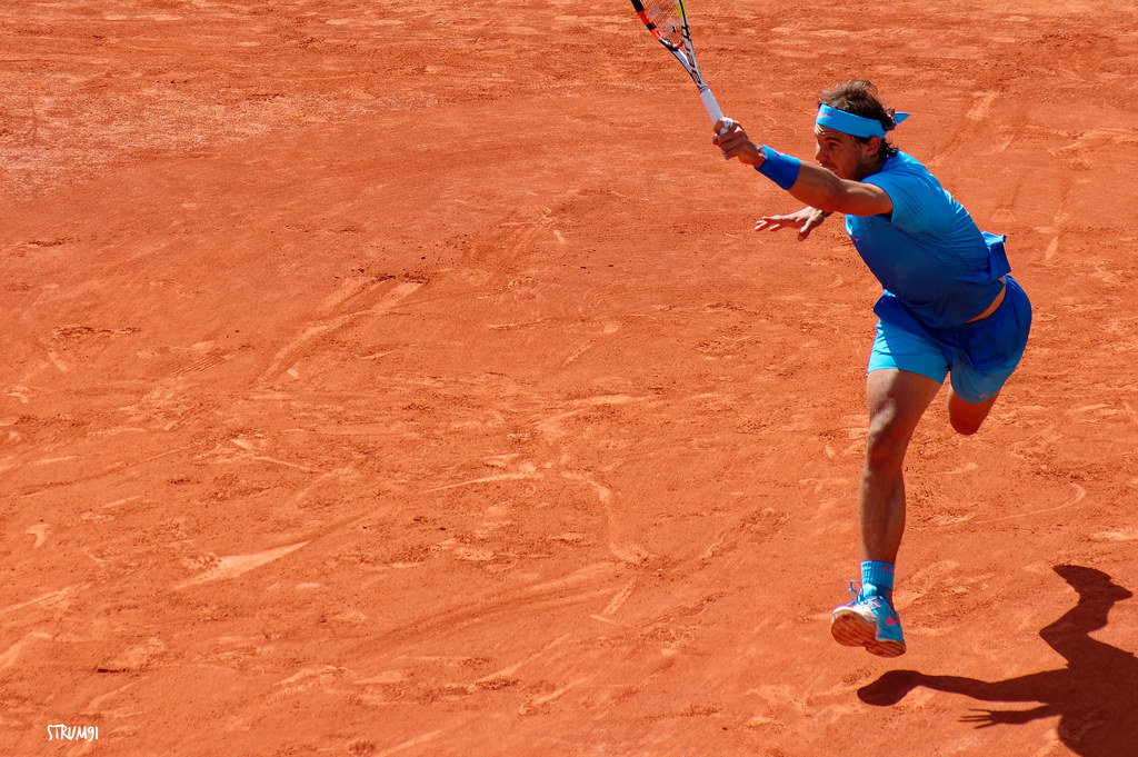 grande défense de tennis sur terre battue 
